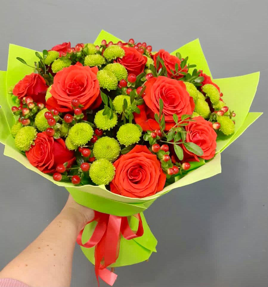 Букет цветов из: Хризантемы и Розы в Радищево