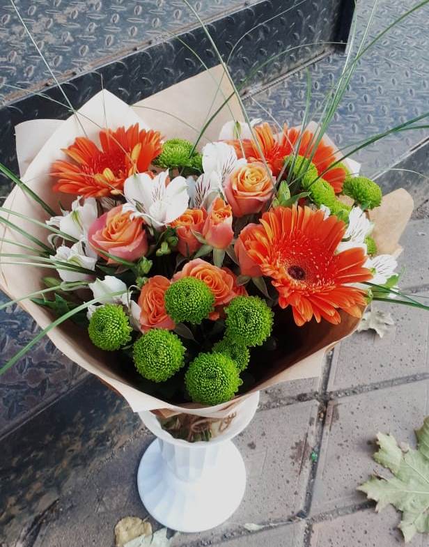 Букет цветов из: Герберы, Хризантемы, Альстромерии и Розы в Радищево