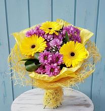 Букет цветов из:  Хризантемы и Герберы в Радищево