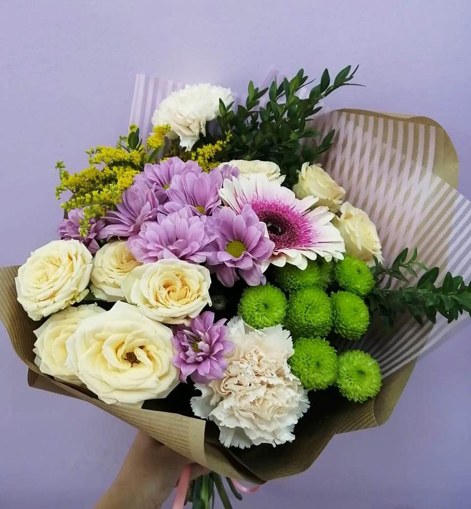 Букет цветов из: Хризантемы, Розы, Гвоздики и Герберы в Радищево