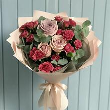 Букет цветов из:  Гвоздики и Розы в Радищево